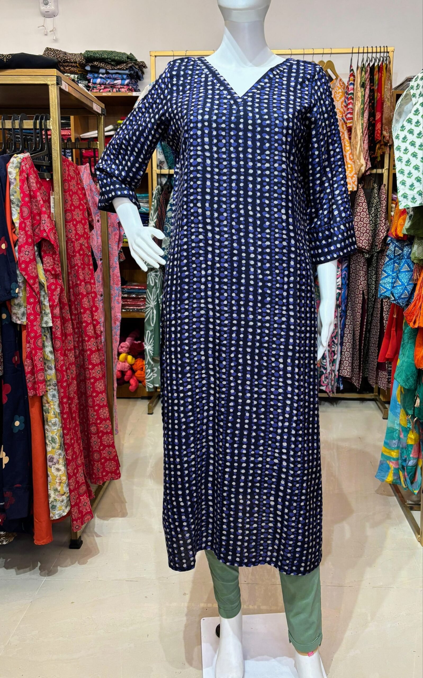 Rayon Kurti -Slitted with lining - Image 4
