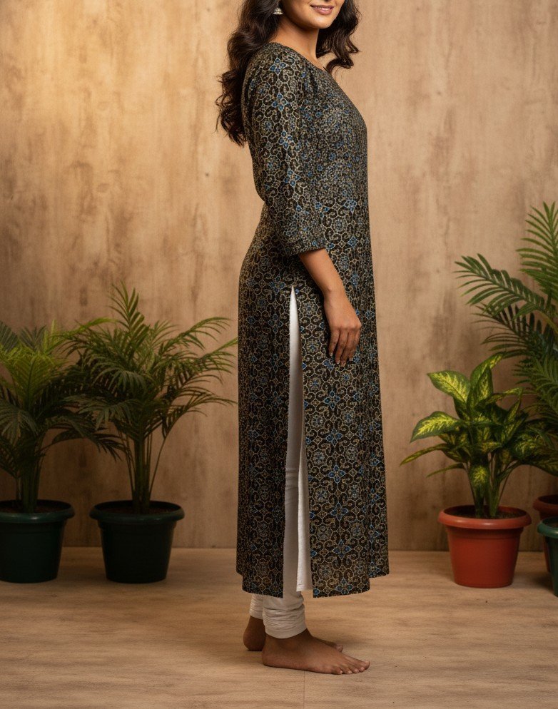 Cotton kurti mirror work -Slitted lining - Image 2