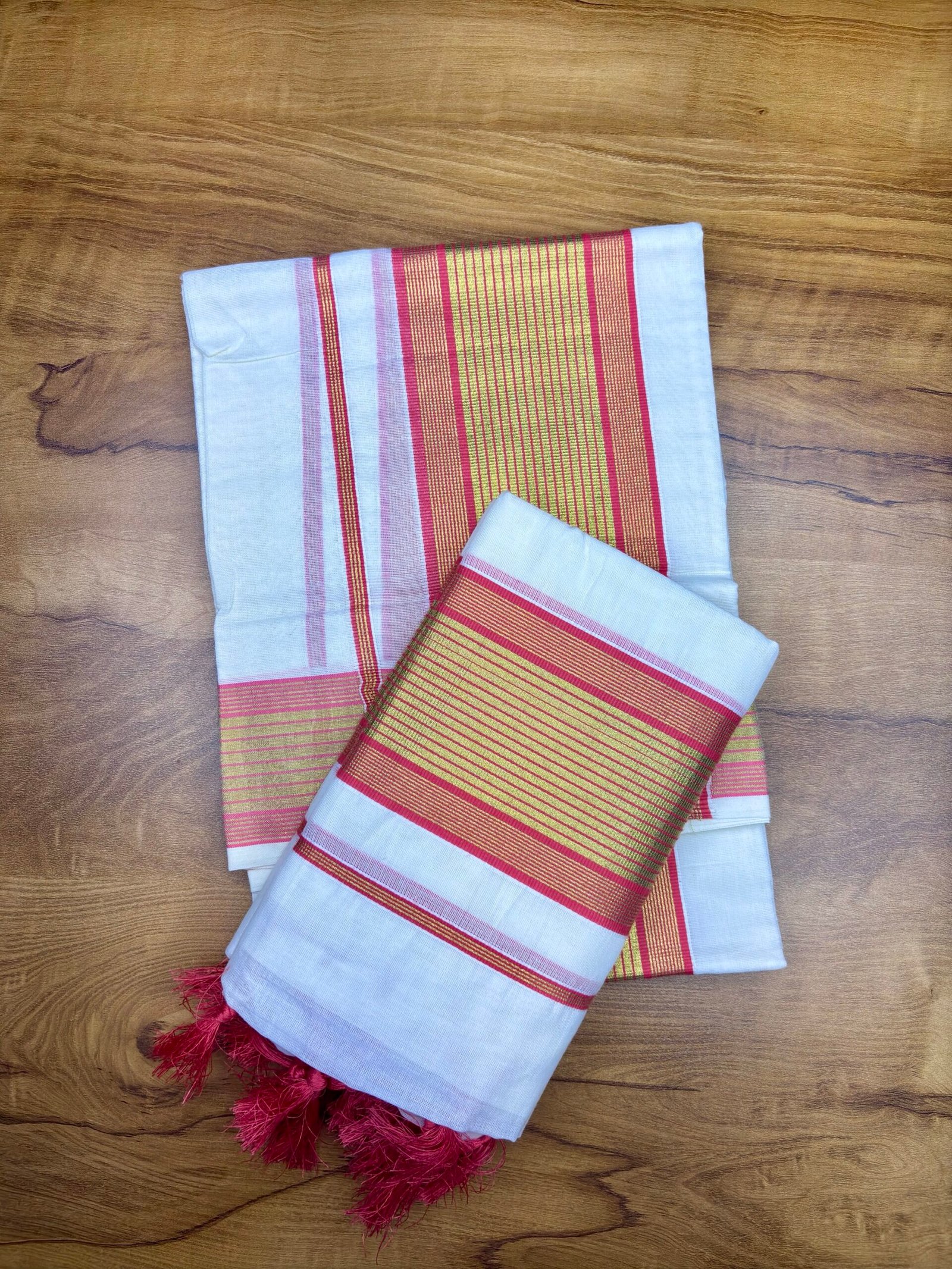 Set Mund Karayum Kasavum (code:1143) - Image 4