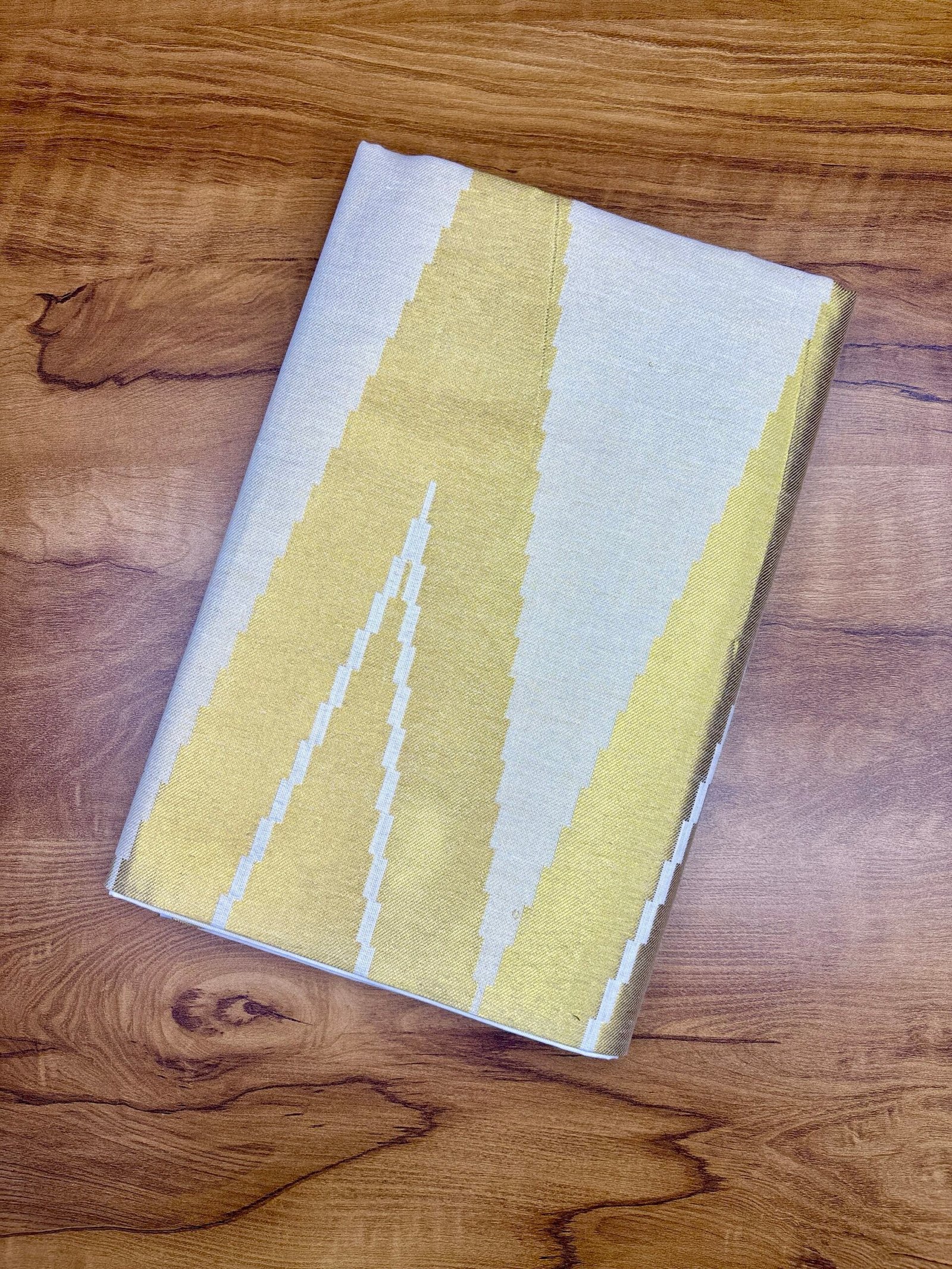 Premium Kerala Tissue Saree with Big Temple Design