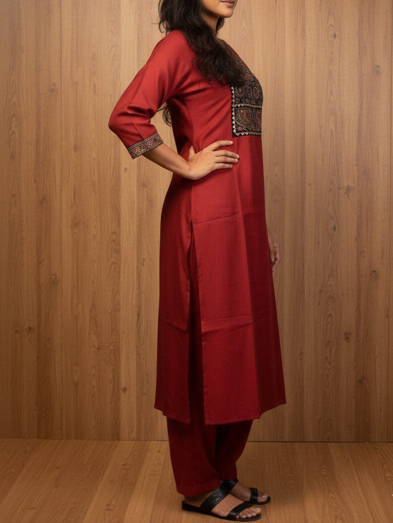 Supper classy feel ajrak cotton hand work patch with slitted top and bottom -Plane vertical fabric-Terracotta - Image 2