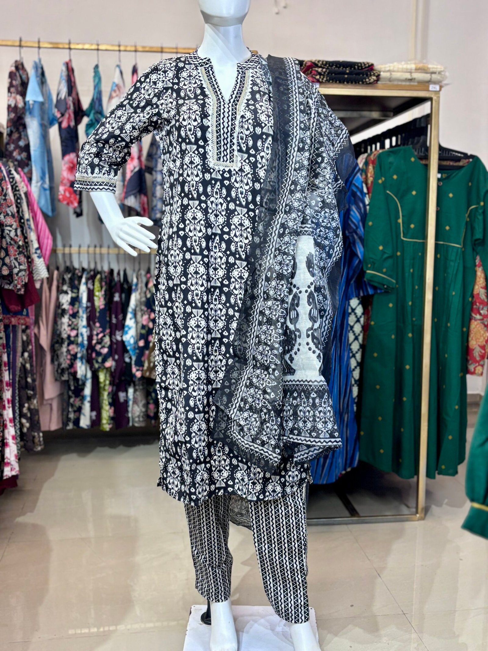 Elegant Black & White Printed Kurti Set with Dupatta and Pants – 3 Piece Set - Image 5