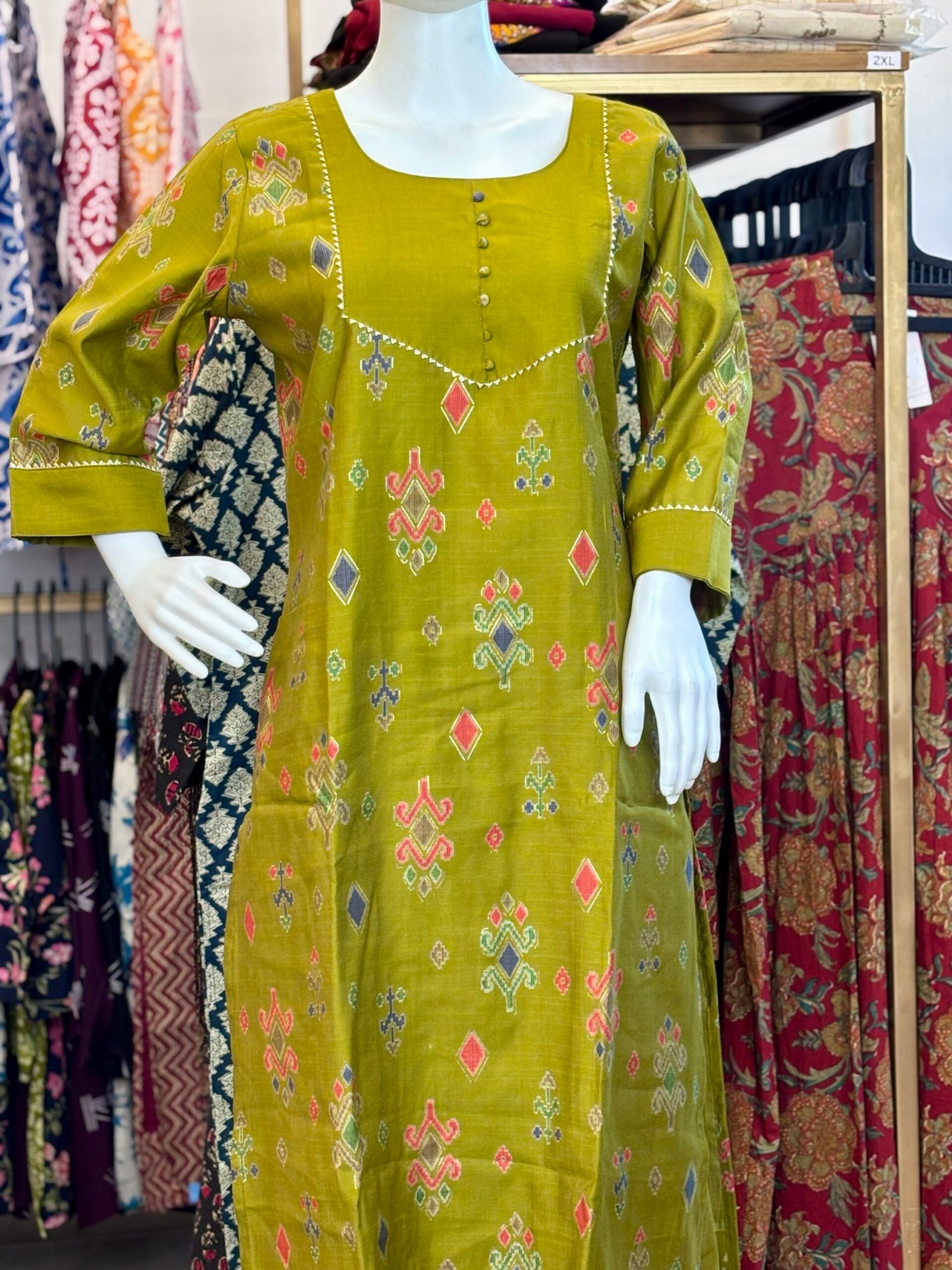 Elegant Foil Print Cotton Kurta Set with Cigarette Pants and Heavy Dupatta(CODE 1430F) - Image 7