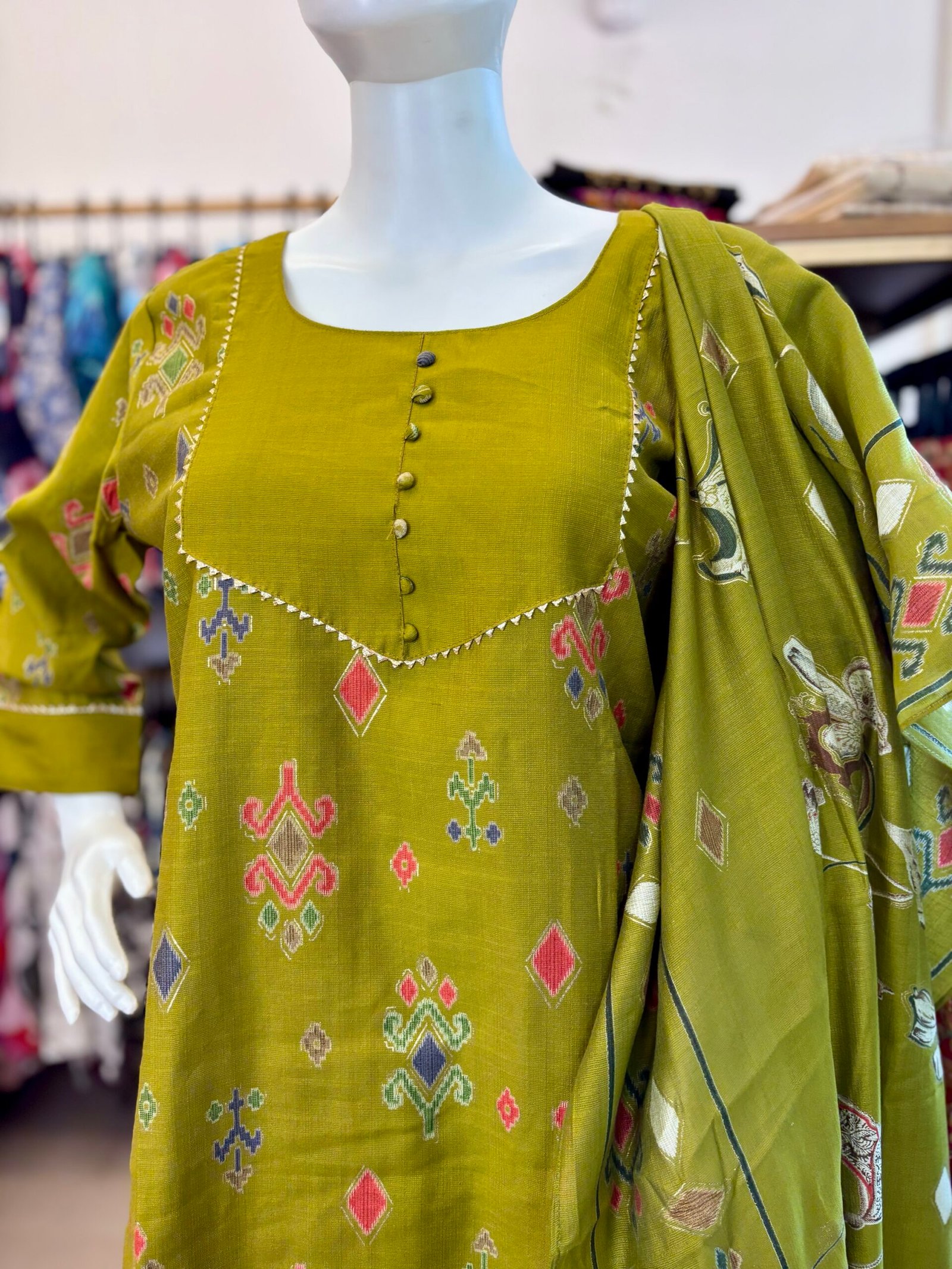 Elegant Foil Print Cotton Kurta Set with Cigarette Pants and Heavy Dupatta(CODE 1430F) - Image 2