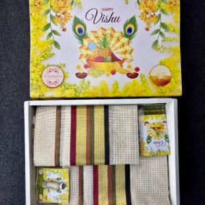 Checked Design Cotton Set Mund Golde & Multicolor Kara-Vishu Kaineettam Card & Gift Box