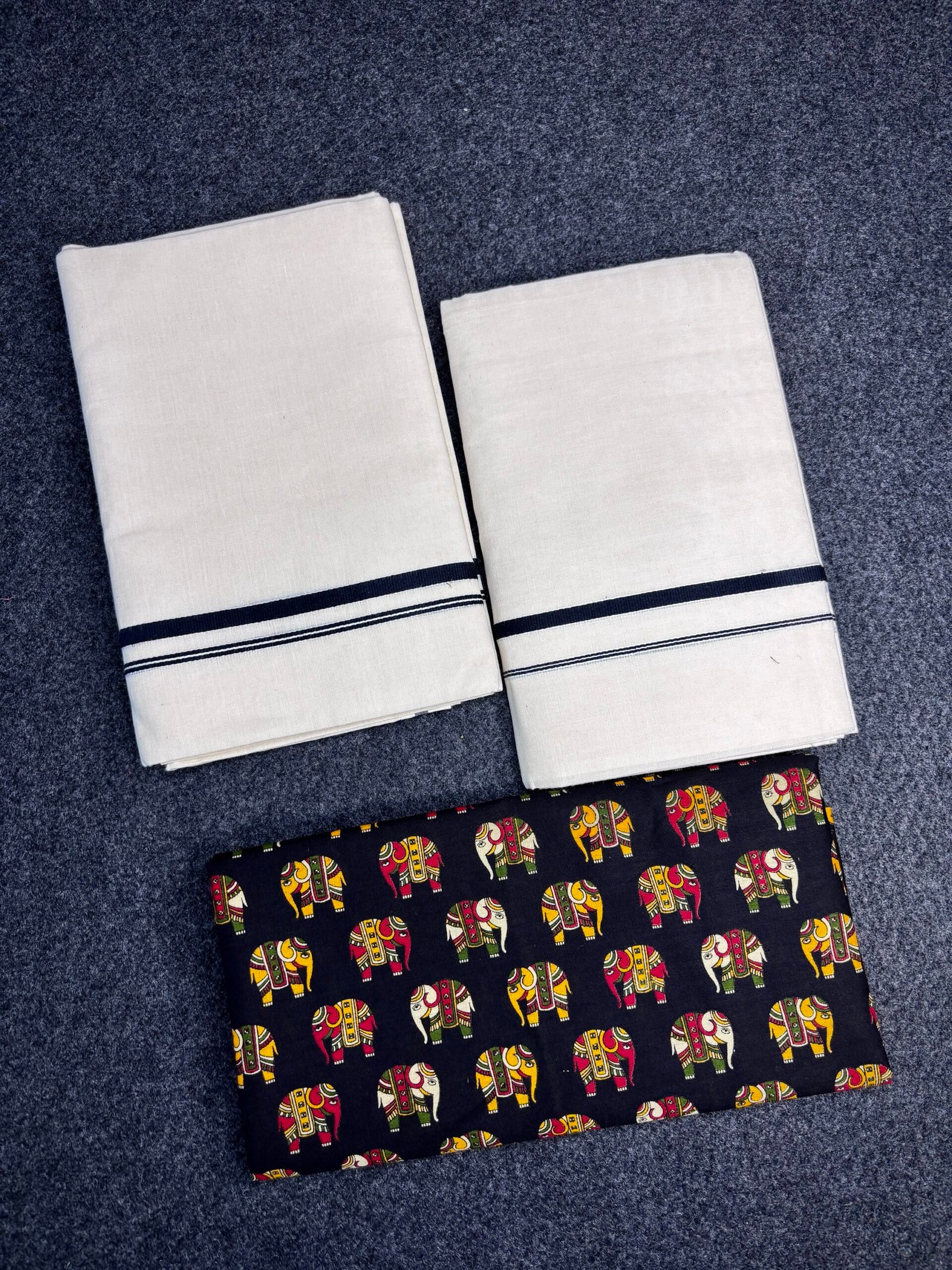 Kerala Traditional 2.80 m Cotton Puliyilakara Set Mundu with 1 Meter Elephant Print Cotton Blouse Piece - Image 2