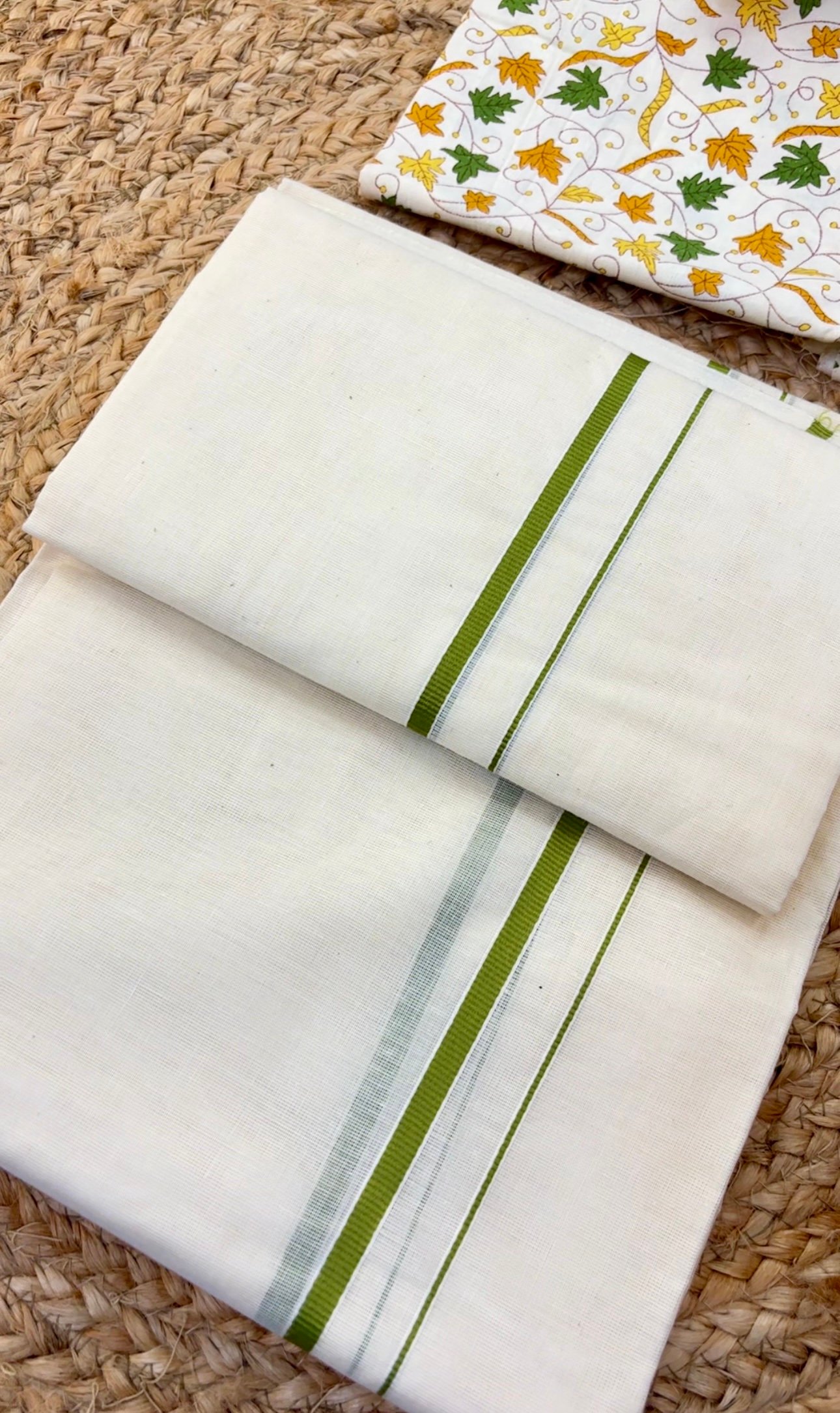 Premium Puliyilakara set mund-Blouse material - Image 3