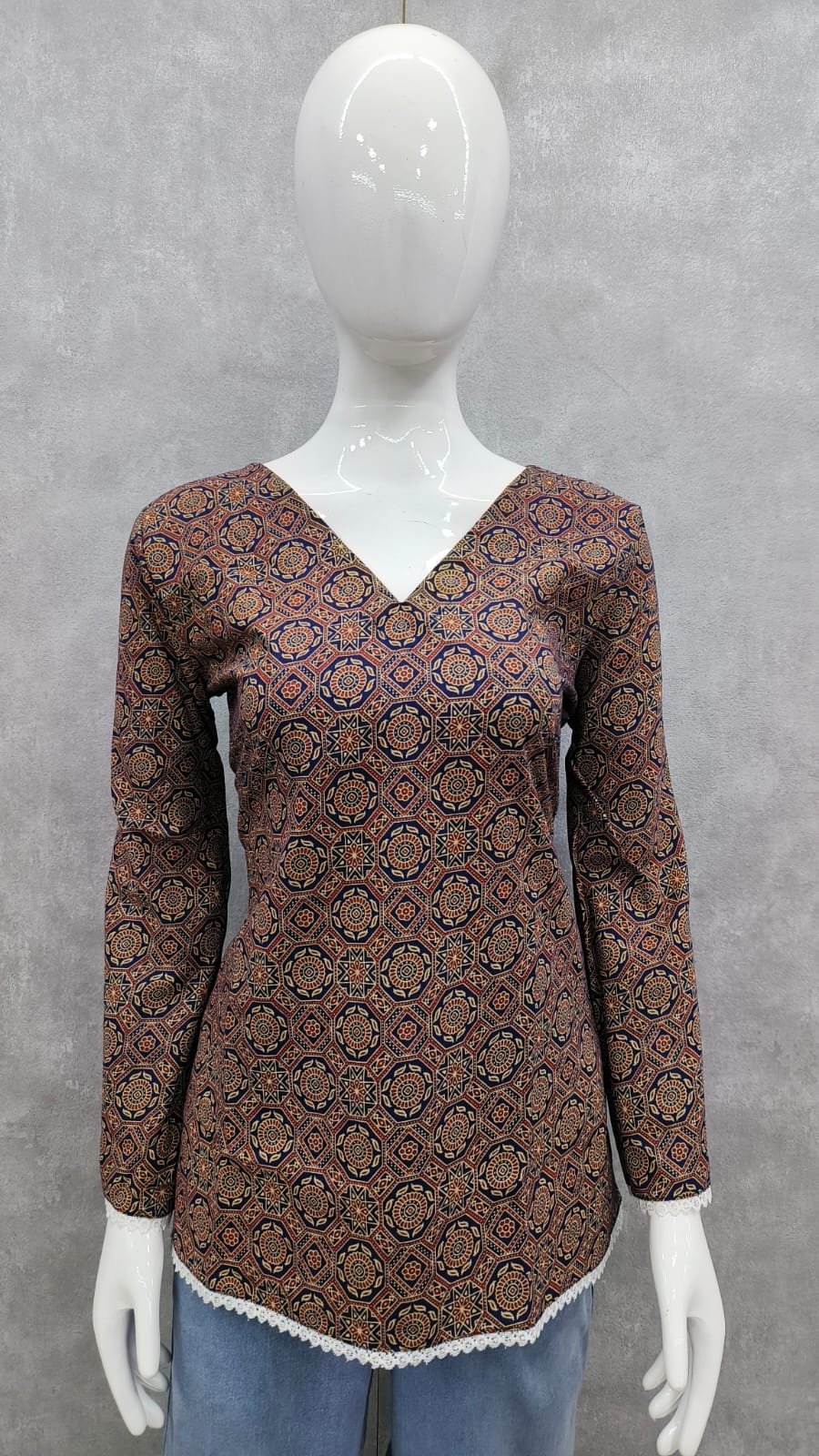 Classy Cotton Short Kurti for Everyday Elegance C - Image 2