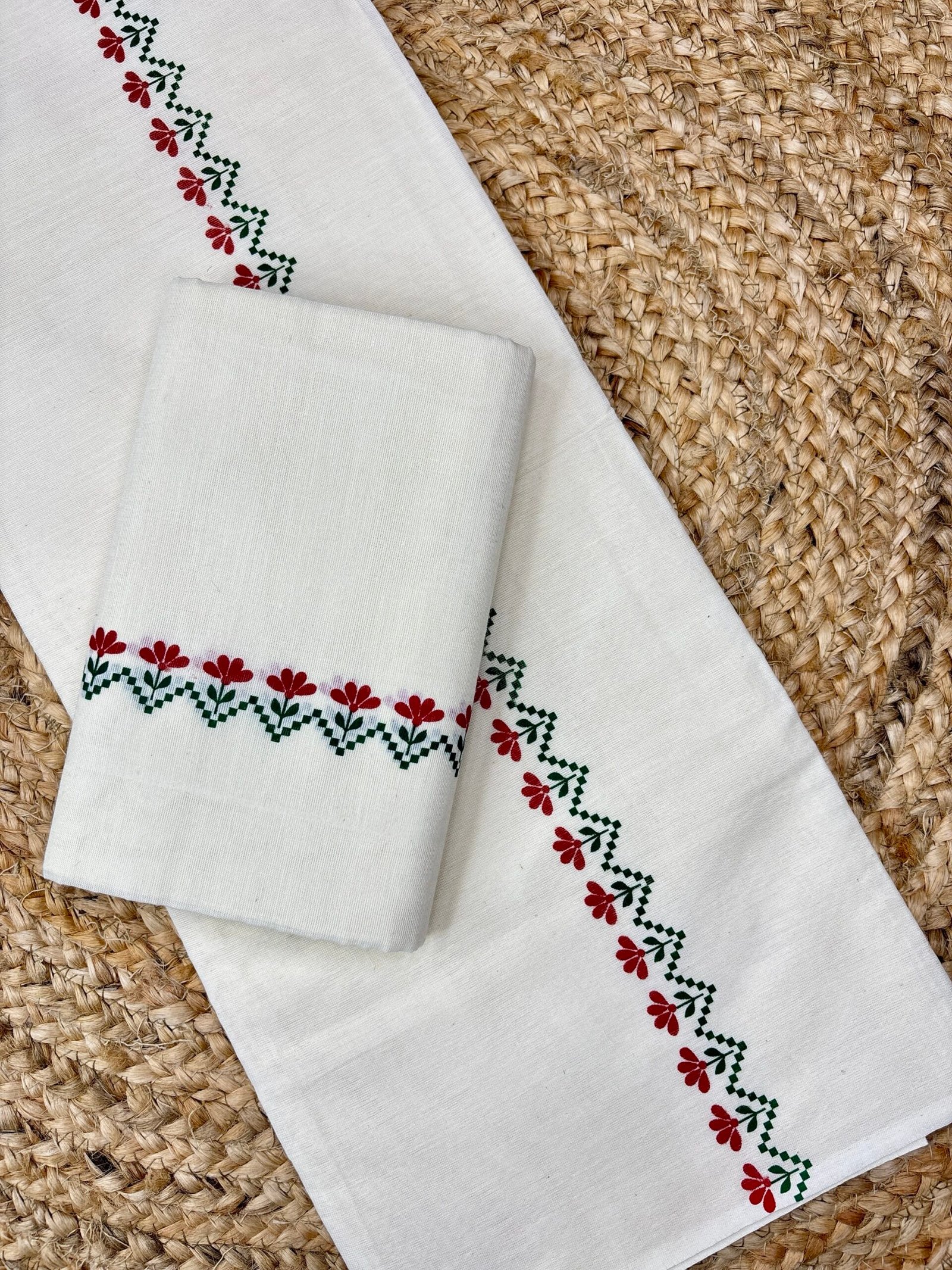 Authentic Traditional Gada Cotton Set Mundu (2.80 Meters) – Premium red Floral Border Design - Image 3