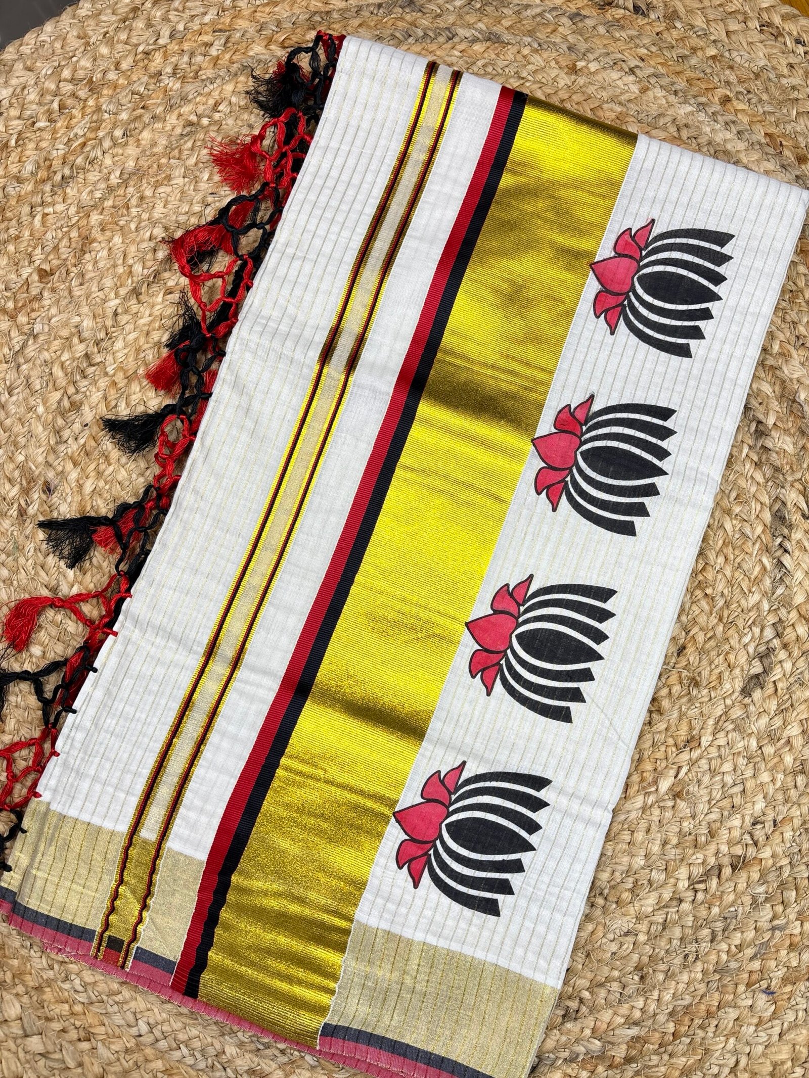 Traditional Kerala Set Saree with Printed Design & Tassel Detailing Meroon and Small Black - Image 2